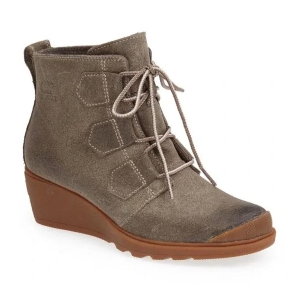 Sorel EUC Toronto Waterproof Lace-Up Wedge Booties